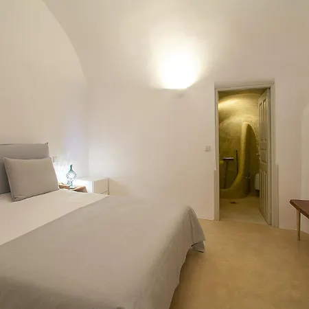 Radiant Santorini 3*