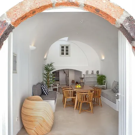 Radiant Santorini 3*