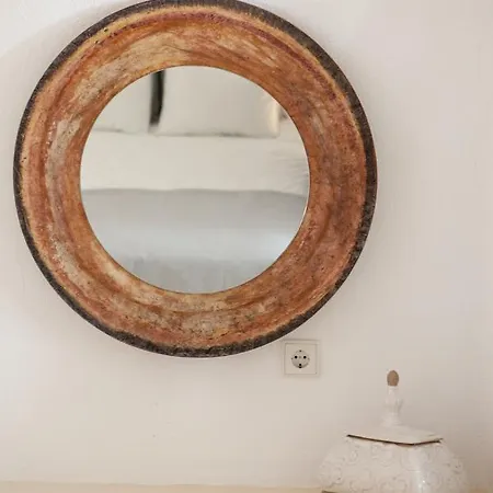 Apartahotel Radiant Santorini Mesaria