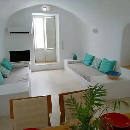 Radiant Santorini 3*